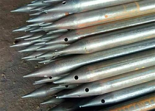 富蕴隧道钢花管现货